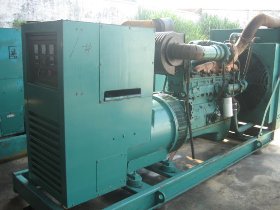 浦城租赁发电机- 发电机碳刷磨损的原因是什么