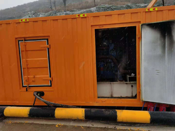 浦城发电车出租-应急柴油发电机组选什么样的比较好？