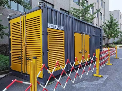 浦城如何使用转速表检查发动机的转速？