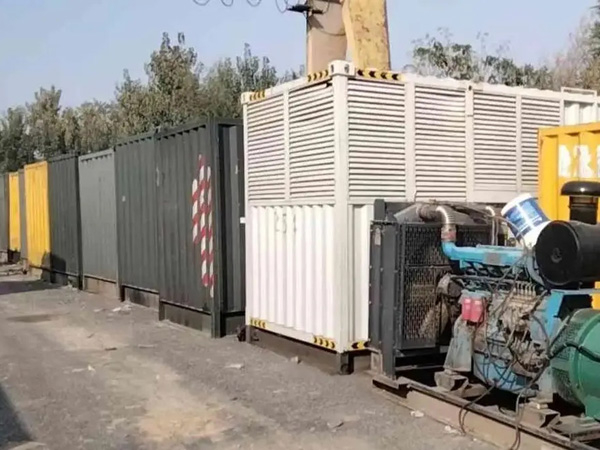 浦城200KW柴油发电机机组每小时油耗是多少？